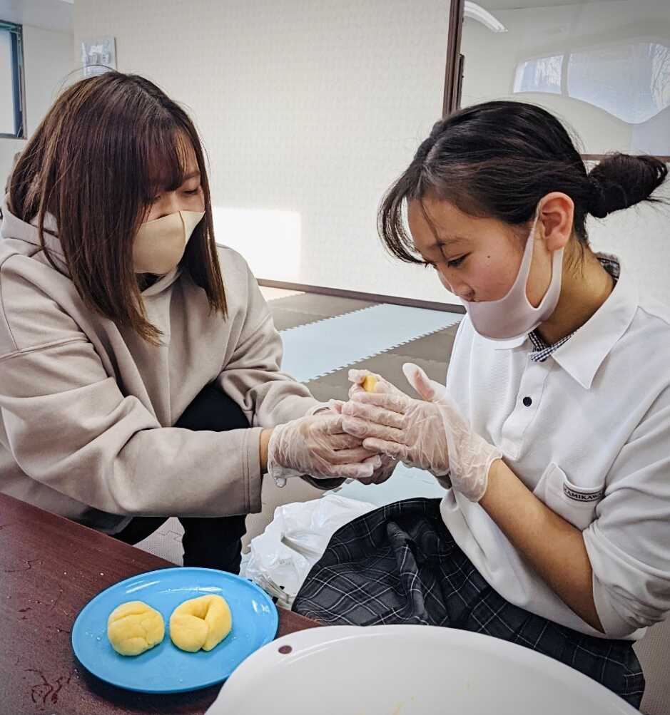 京都府向日市の放課後等デイサービスASTEP　食育活動の様子