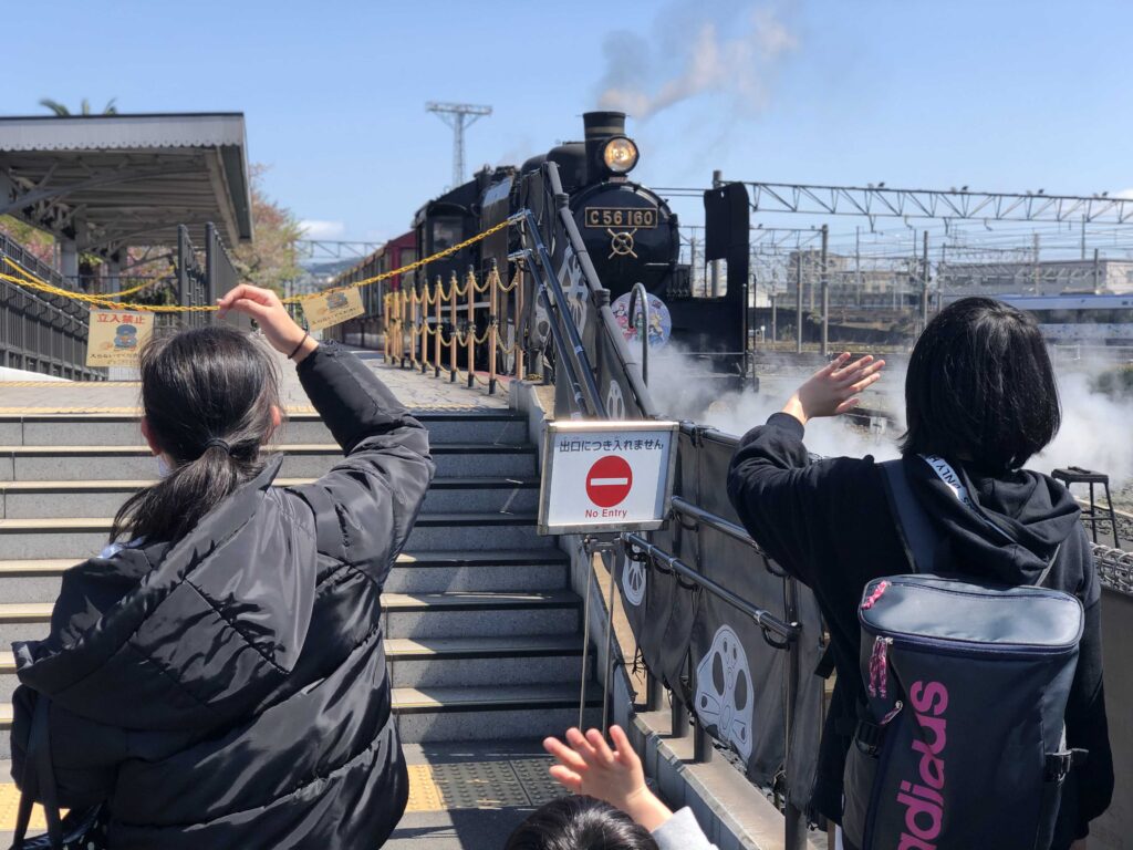 京都府向日市の放課後等デイサービスASTEP 社会見学で鉄道博物館へ