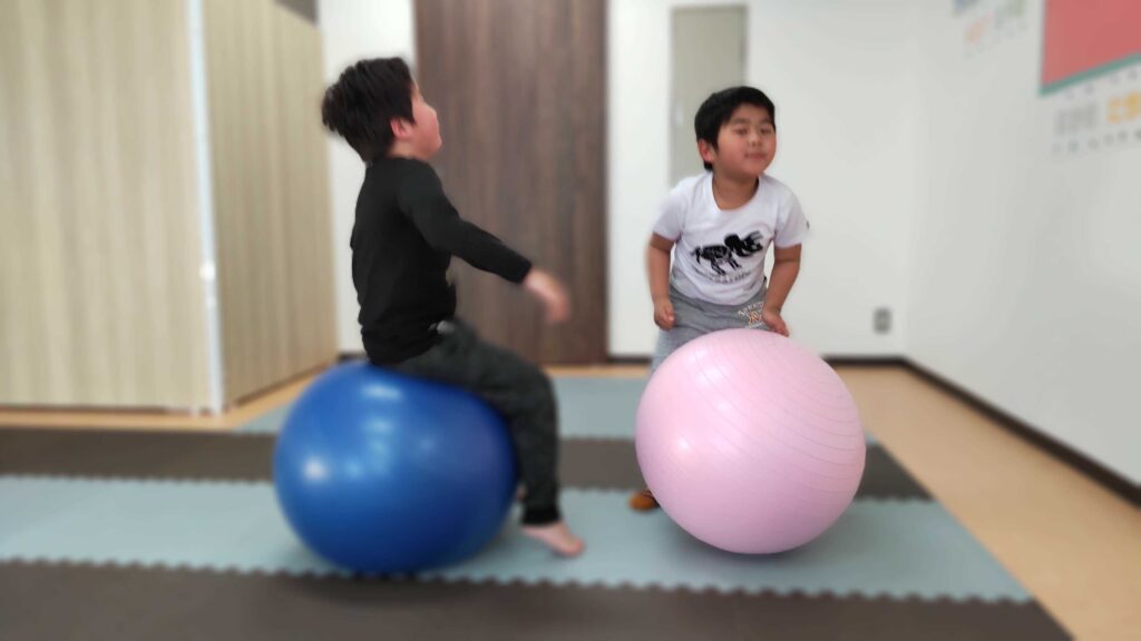 京都府乙訓郡向日市の放課後等デイサービスASTEP（アステップ）療育のアジェンダ（室内遊び）