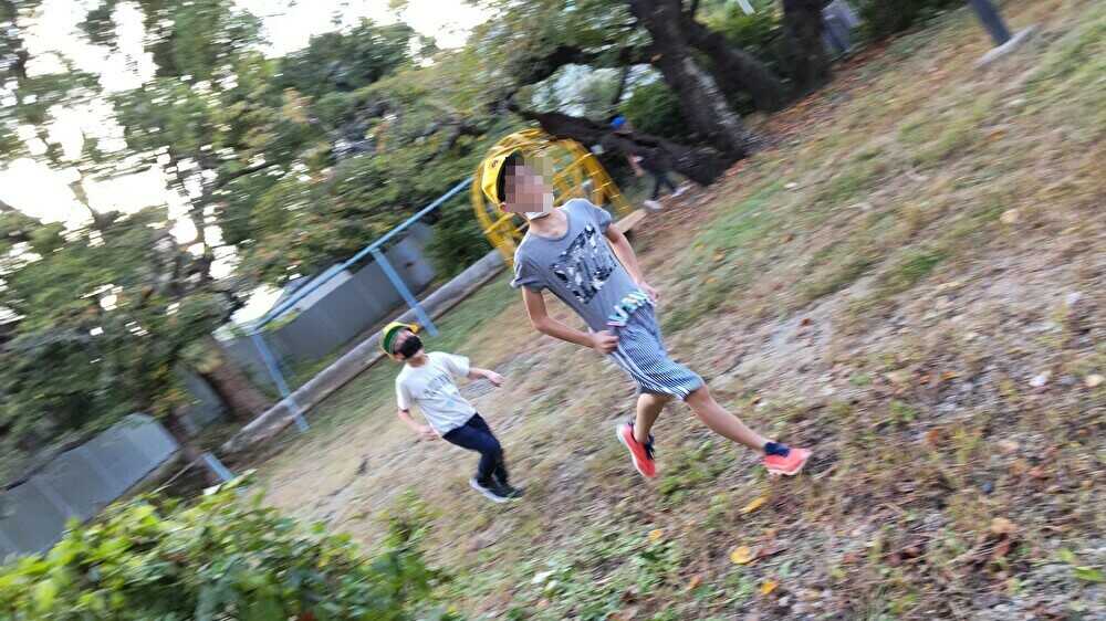 公園あそび（ジャンプオニ）
